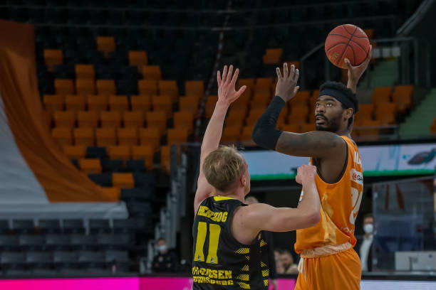 而斯图尔特 而斯图尔特