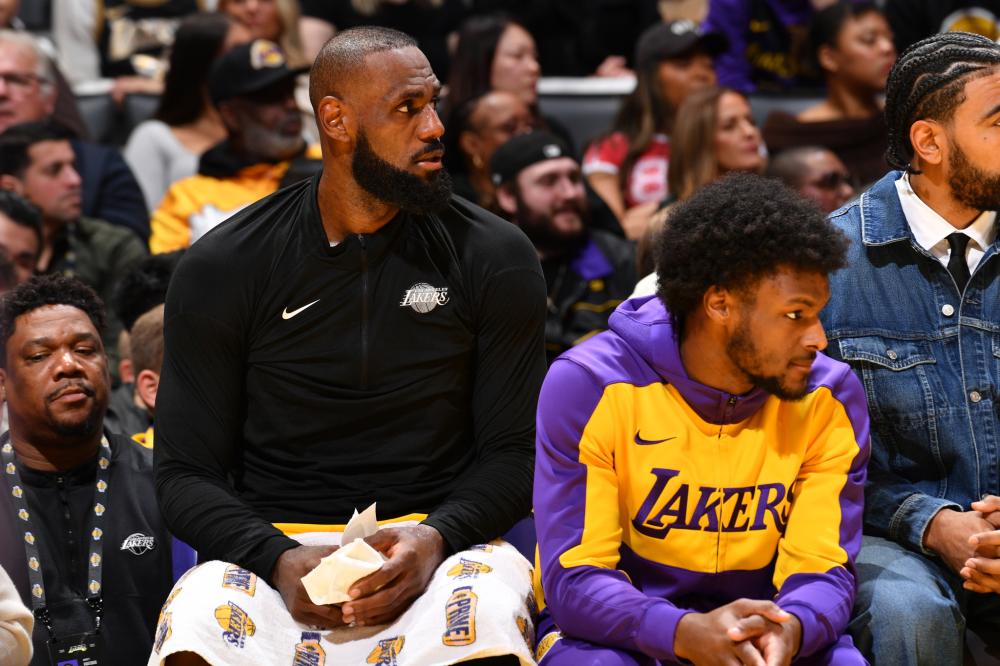 正式退出，林书豪官宣，退役原因找到，薪水曝光，新岗位或曝光