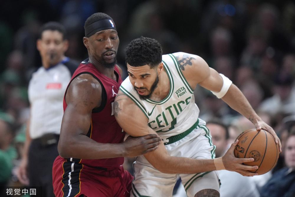 弑杀旧主，英联杯对曼联进球的英乙后卫沃伦出自红魔青训